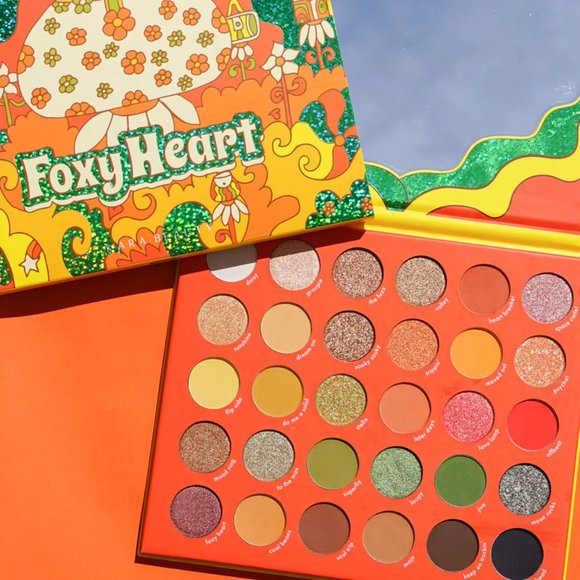 KARA BEAUTY GROOVY COLLECTION EYESHADOW PALETTES - Picture 3 of 4